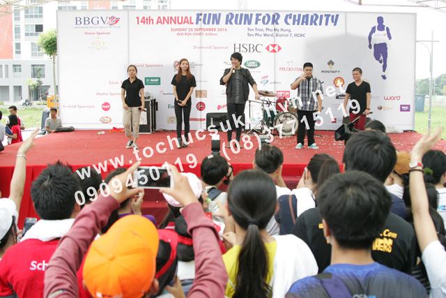 Tổ chức hoạt động ngoài trời Chạy bộ gây quỹ từ thiện - Fun Run 8