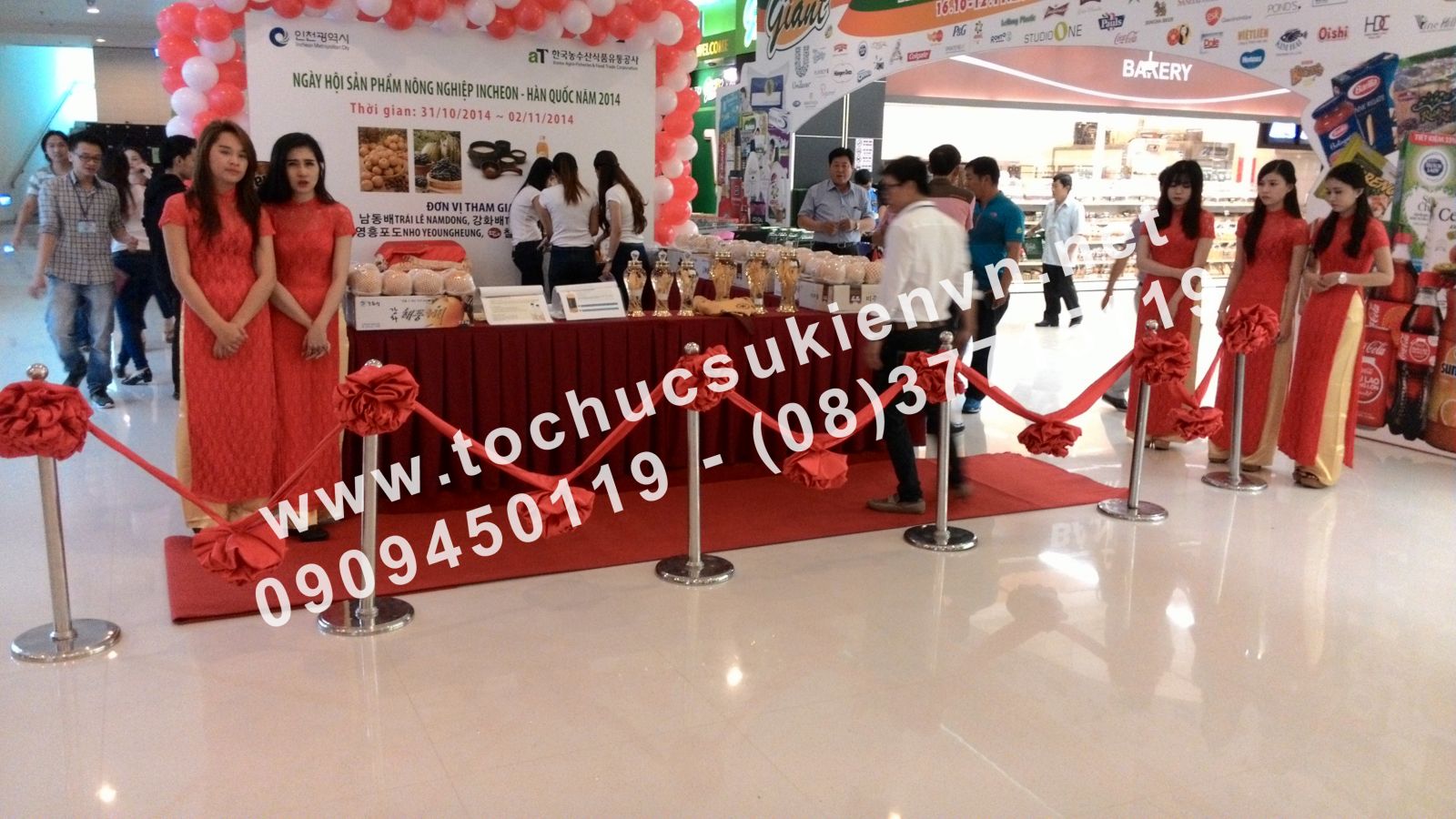 Cách lựa chọn áo dài lễ tân 2 Cách lựa chọn áo dài lễ tân 2