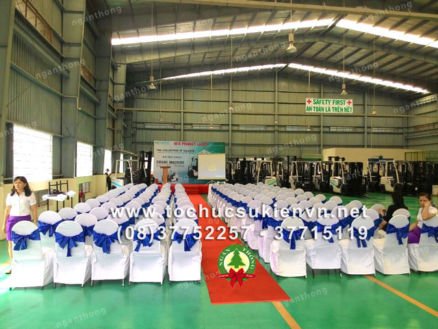 Cho thuê bàn ghế đại biểu 3 Cho thuê bàn ghế đại biểu 3