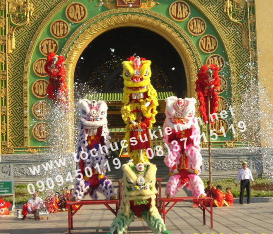 Vì sao phải múa lân khai trương 3 Vì sao phải múa lân khai trương 3