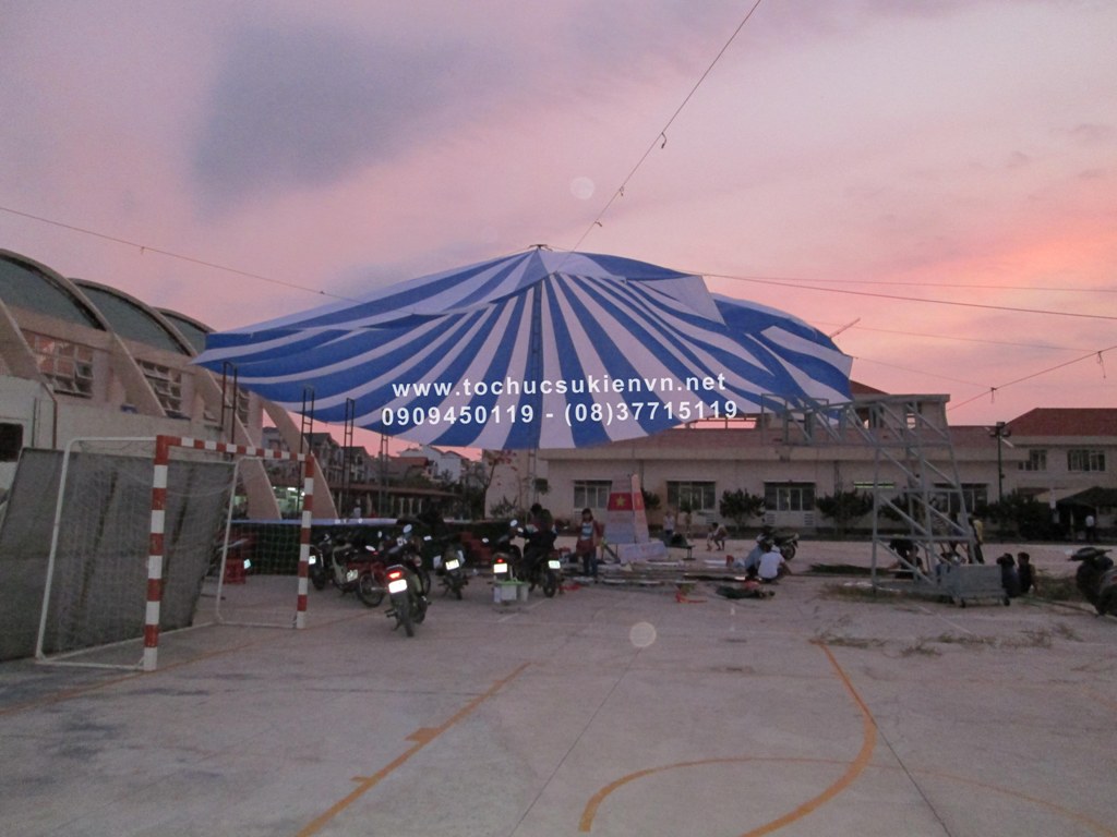 cho thuê dù che dù bạt