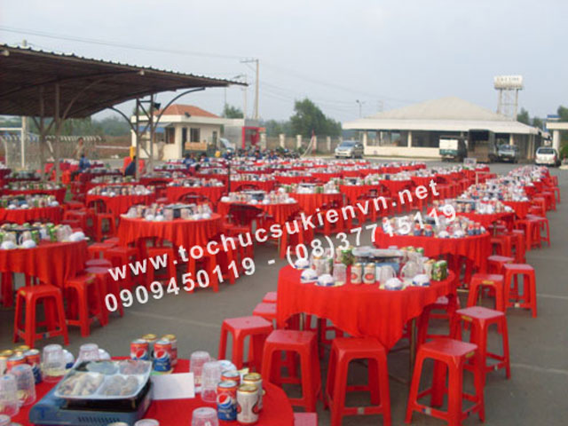 Cho thuê bàn ghế nhựa 2