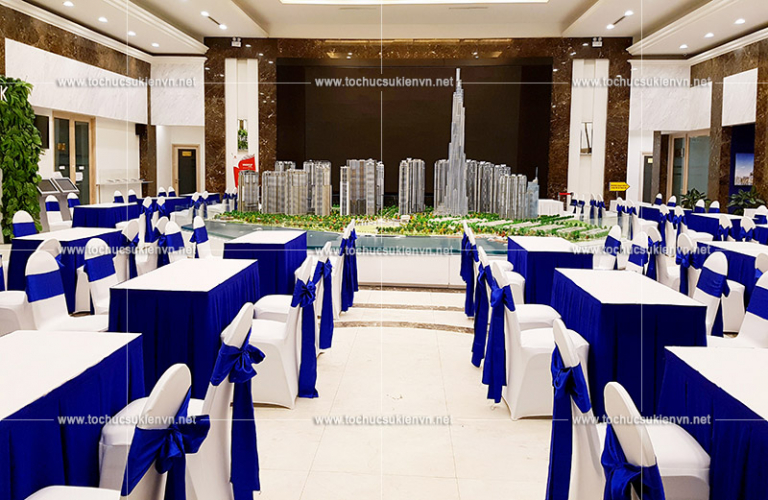 Tổ chức sự kiện