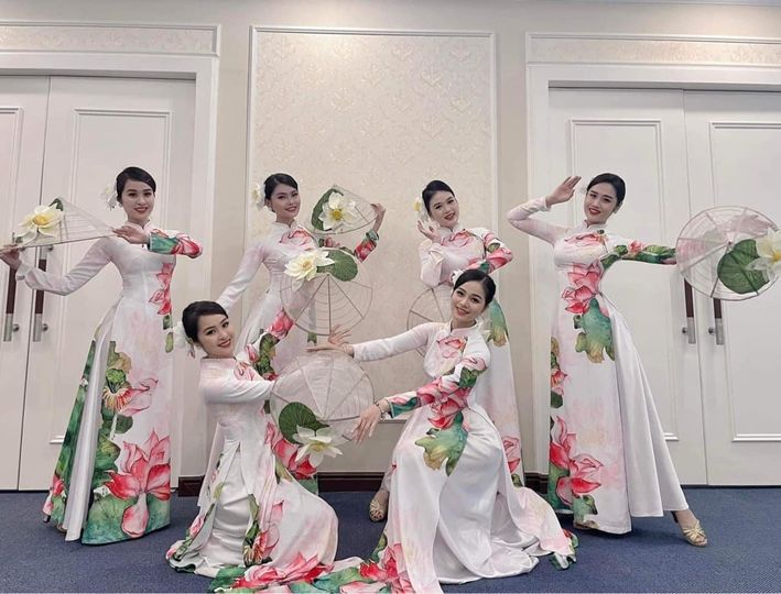 Cho thuê trang phục múa đẹp - Giá rẻ, đa dạng mẫu mã