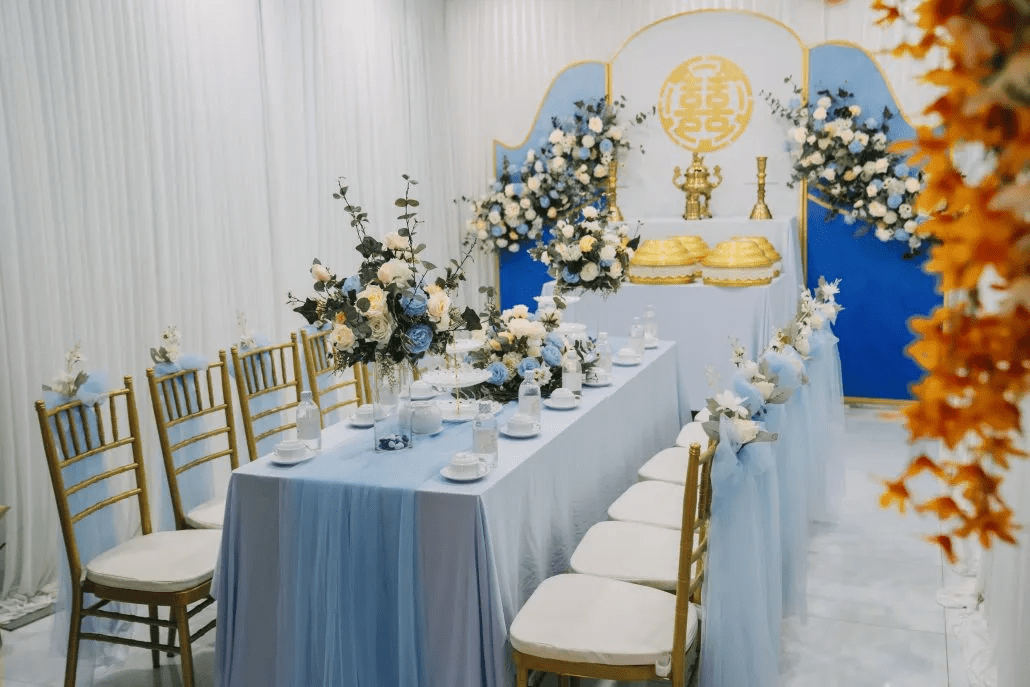 Cho thuê bàn ghế đám cưới Tiffany