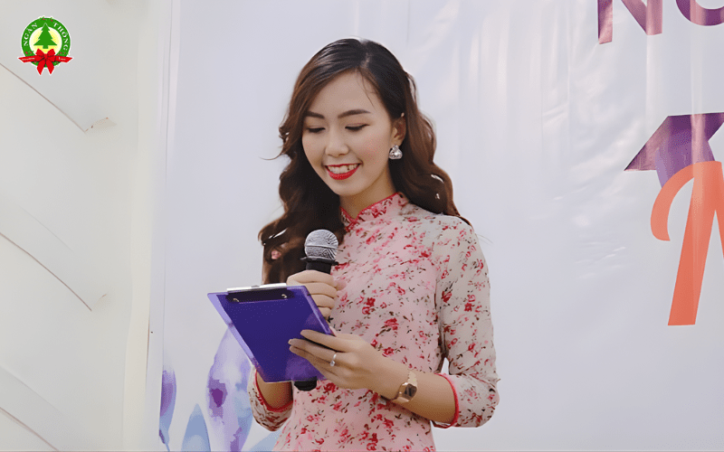 Mẫu kịch bản MC 20/11 đầy đủ - Dùng ngay cho trường học 