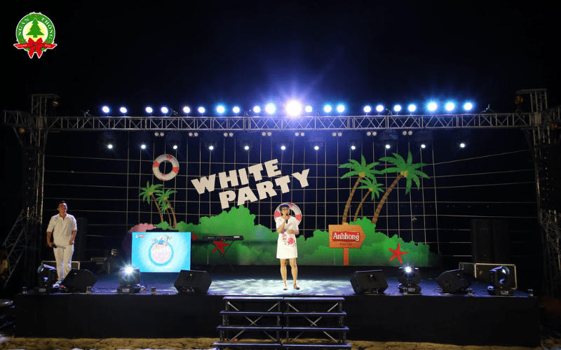 Khung sân khấu ngoài trời cho Gala Dinner - Year End Party 