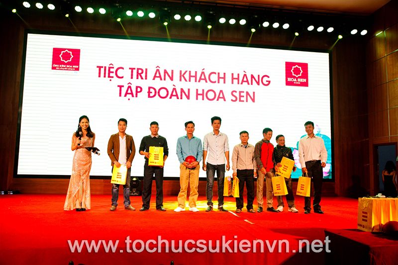 tổ chức hội nghĩ khách hàng