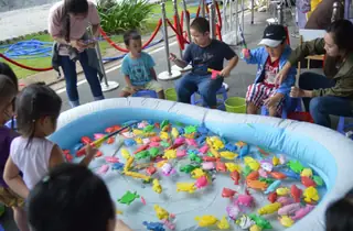 Hồ câu cá bơm hơi