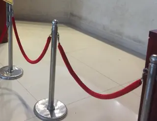 Trụ inox dây nhung