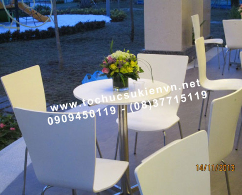 Cho thuê bàn ghế tiệc nhẹ 11