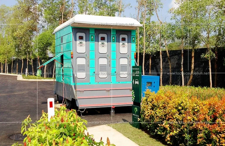 nhà vệ sinh di động