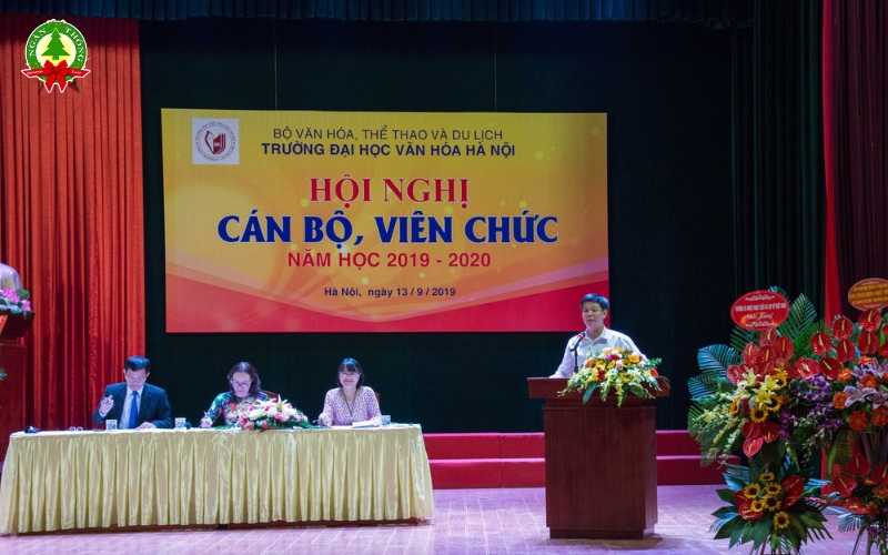 Mẫu lời dẫn chương trình cuộc họp cán bộ công chức viên chức chi tiết trang trọng