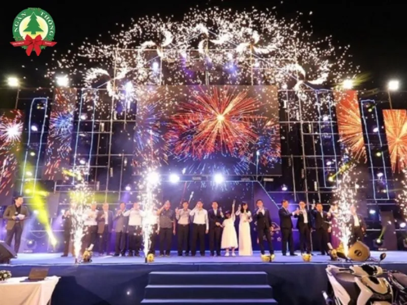 kịch bản year end party