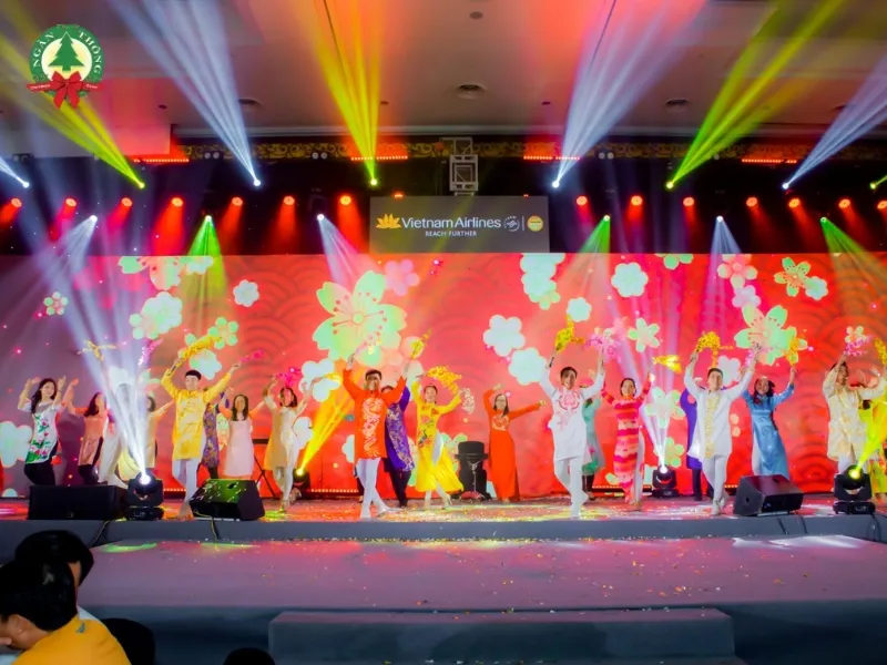 mẫu chương trình tổng kết cuối năm