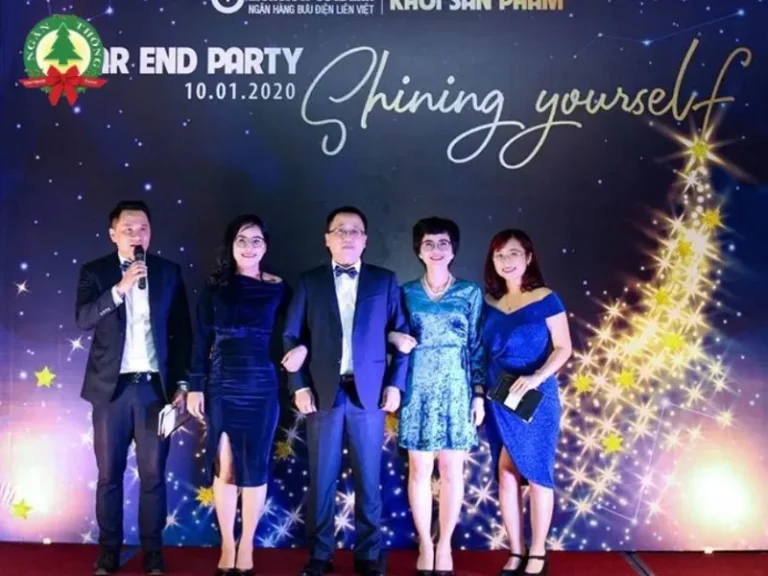 year end party mặc gì