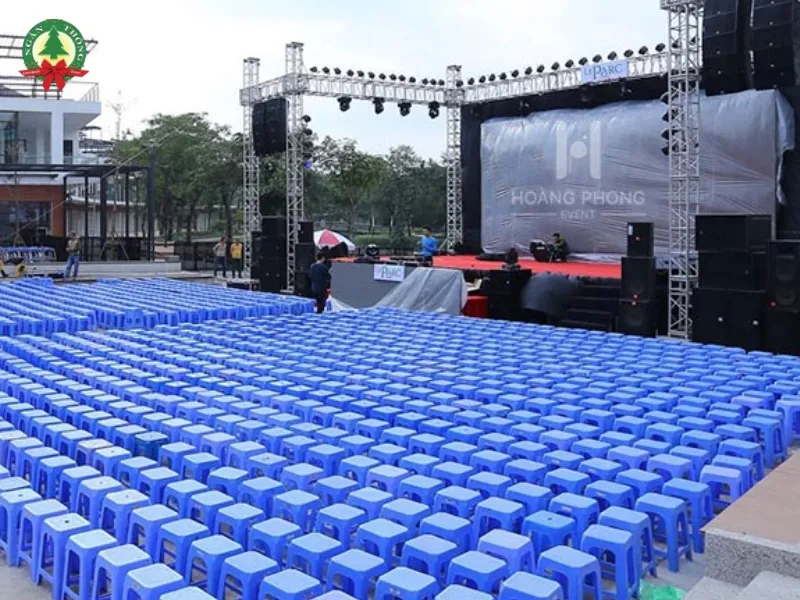 thuê ghế nhựa