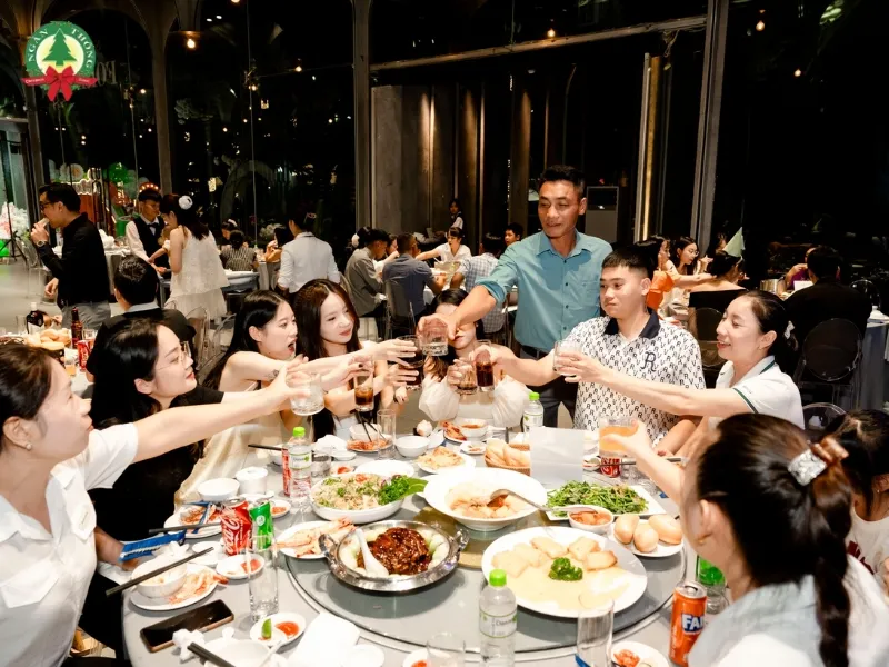 tổ chức tiệc cuối năm cho công ty