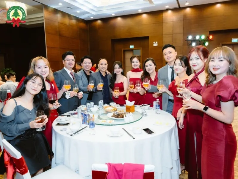 xu hướng đặt tiệc liên hoan cuối năm