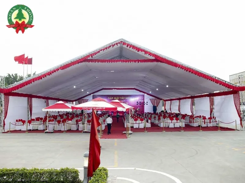 giá thuê nhà bạt không gian