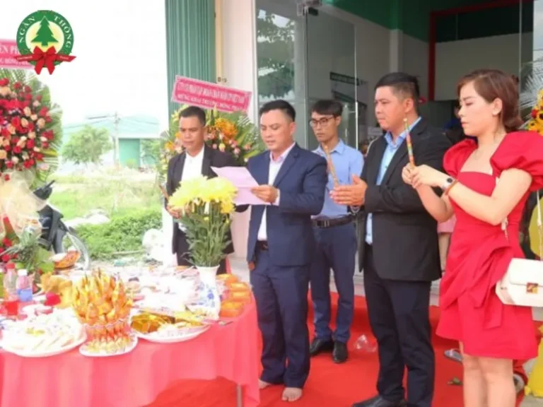 lễ tạ đất cúng trong nhà hay ngoài sân
