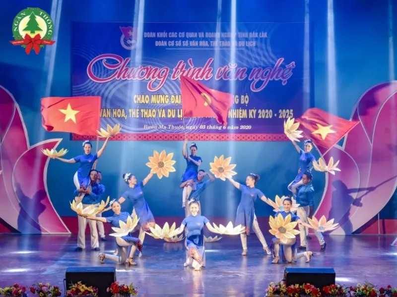 lời dẫn chương trình văn nghệ chào mừng đại hội