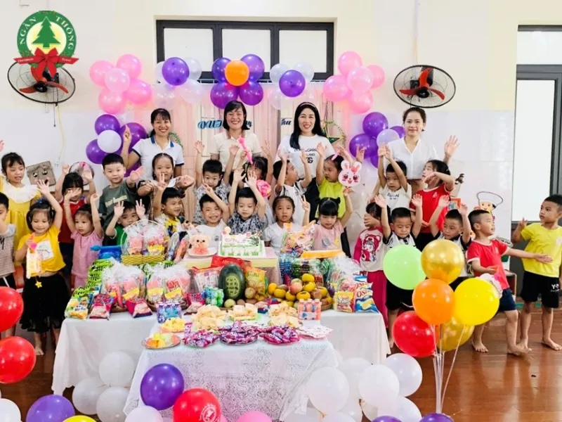 tổ chức trung thu cho các cháu