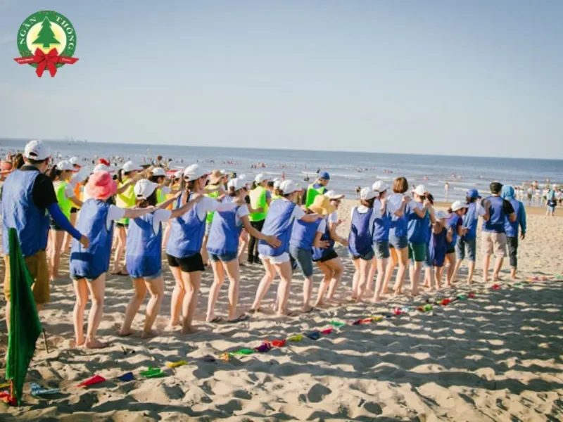 trò chơi hoạt náo ngoài trời