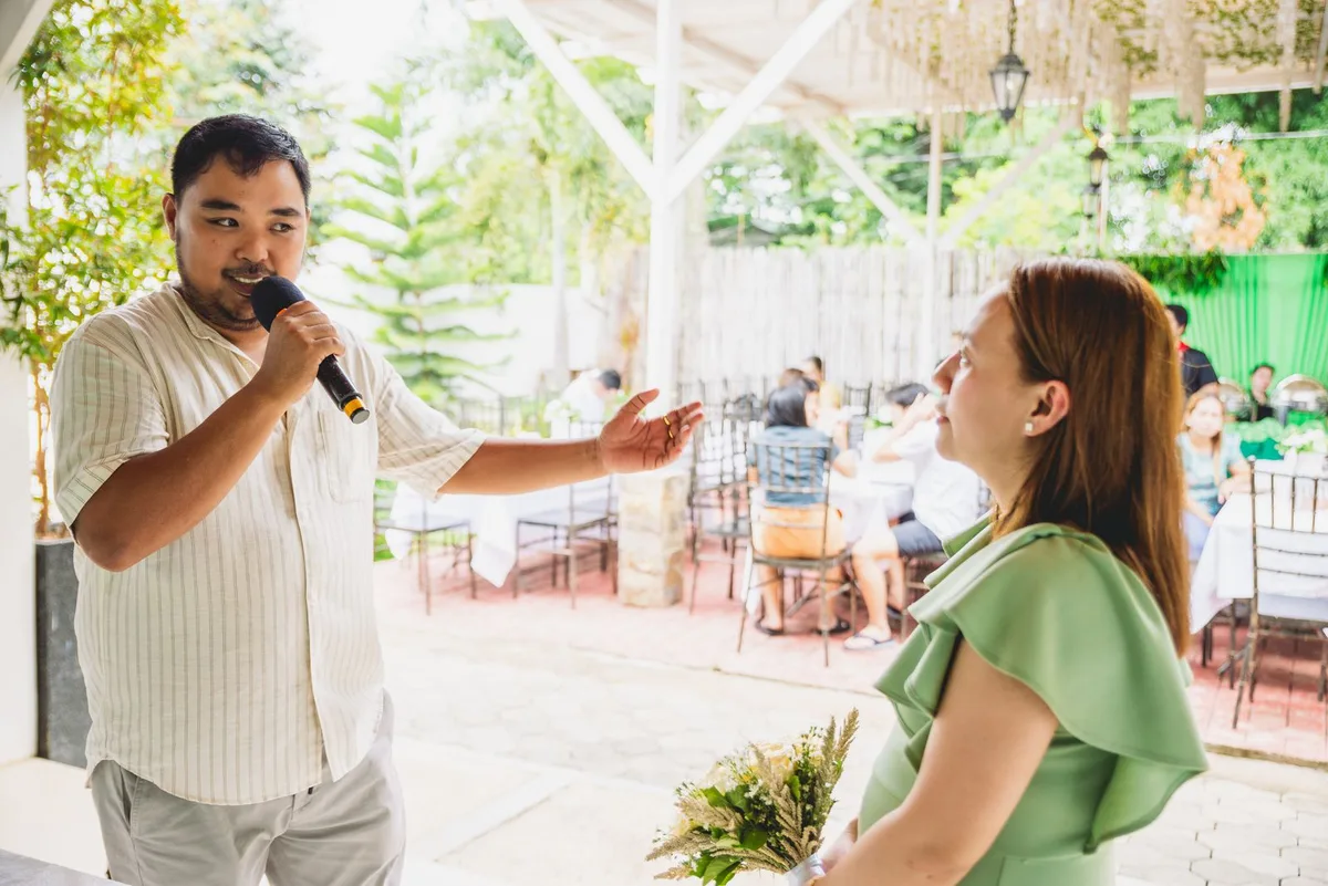 Những lỗi thường gặp khiến người dẫn bị khớp trên sân khấu Những lỗi thường gặp khiến người dẫn bị khớp trên sân khấu